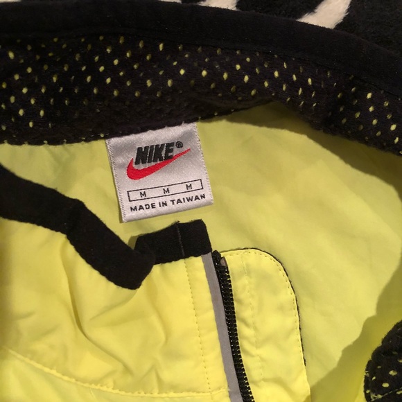 Nike , flash some type of hoodie - Picture 2 of 3